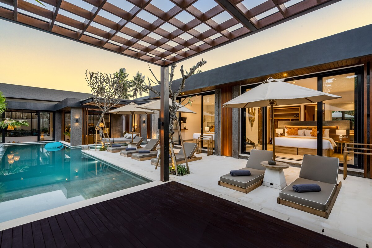 Golden Lion Embrace 3BR Villa with Pool in Ubud 18