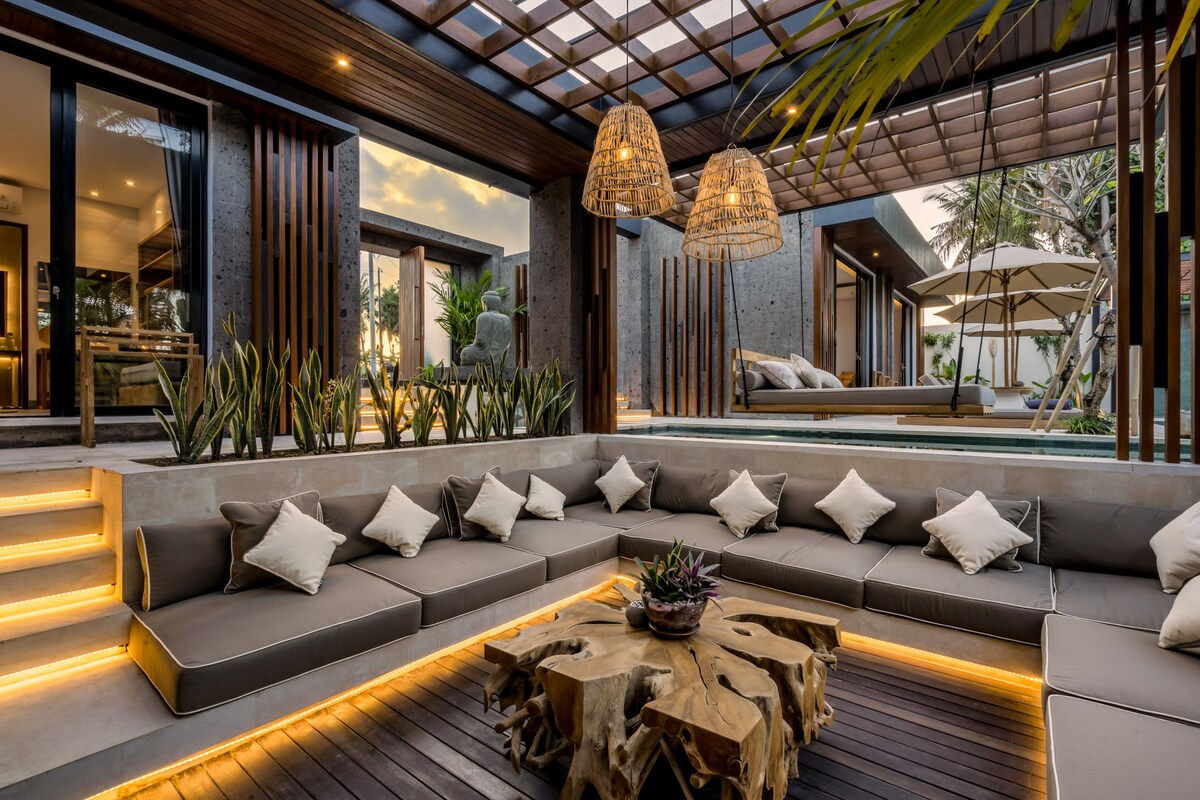 Golden Lion Embrace 3BR Villa with Pool in Ubud 21