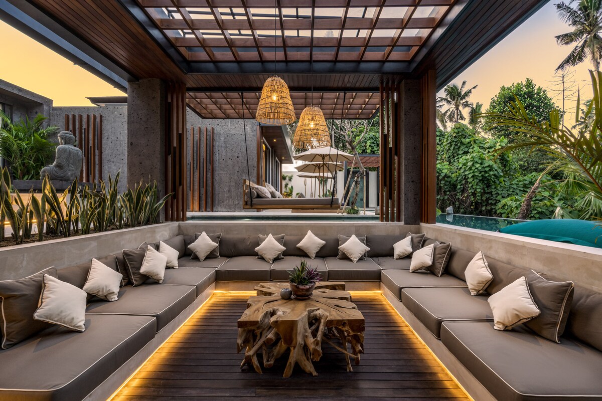 Golden Lion Embrace 3BR Villa with Pool in Ubud 22