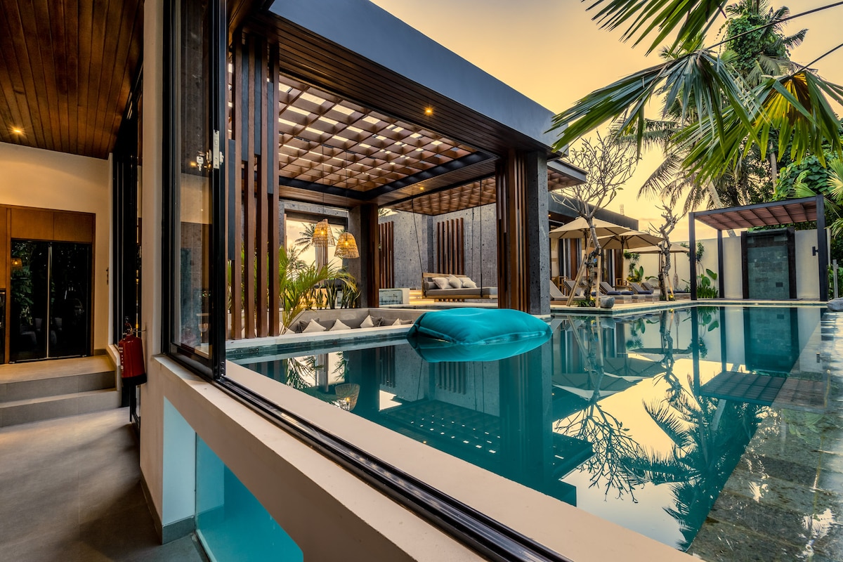 Golden Lion Embrace 3BR Villa with Pool in Ubud 36