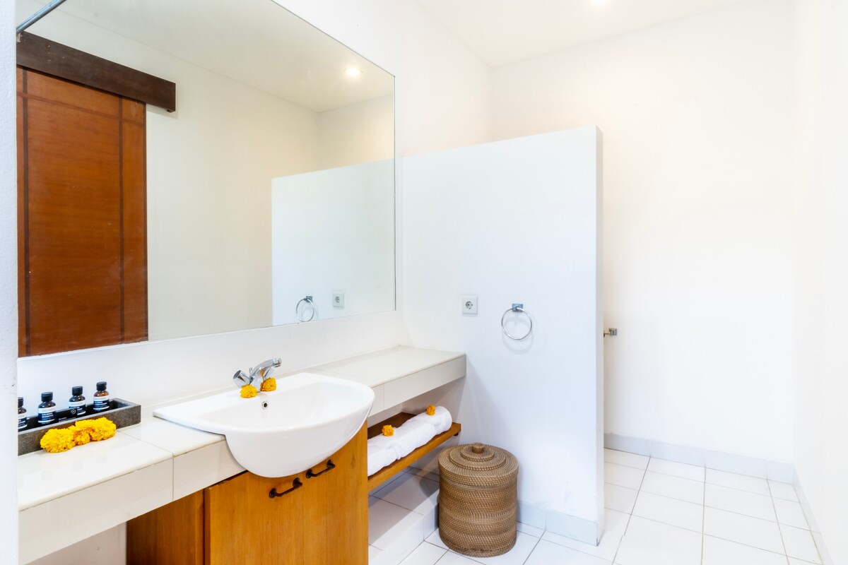 Quiet and Charming 3BR Villa Near Sanur Beach 10