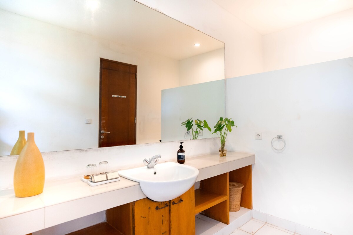 Quiet and Charming 3BR Villa Near Sanur Beach 46