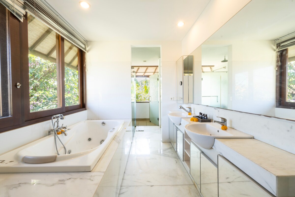 Quiet and Charming 3BR Villa Near Sanur Beach 8