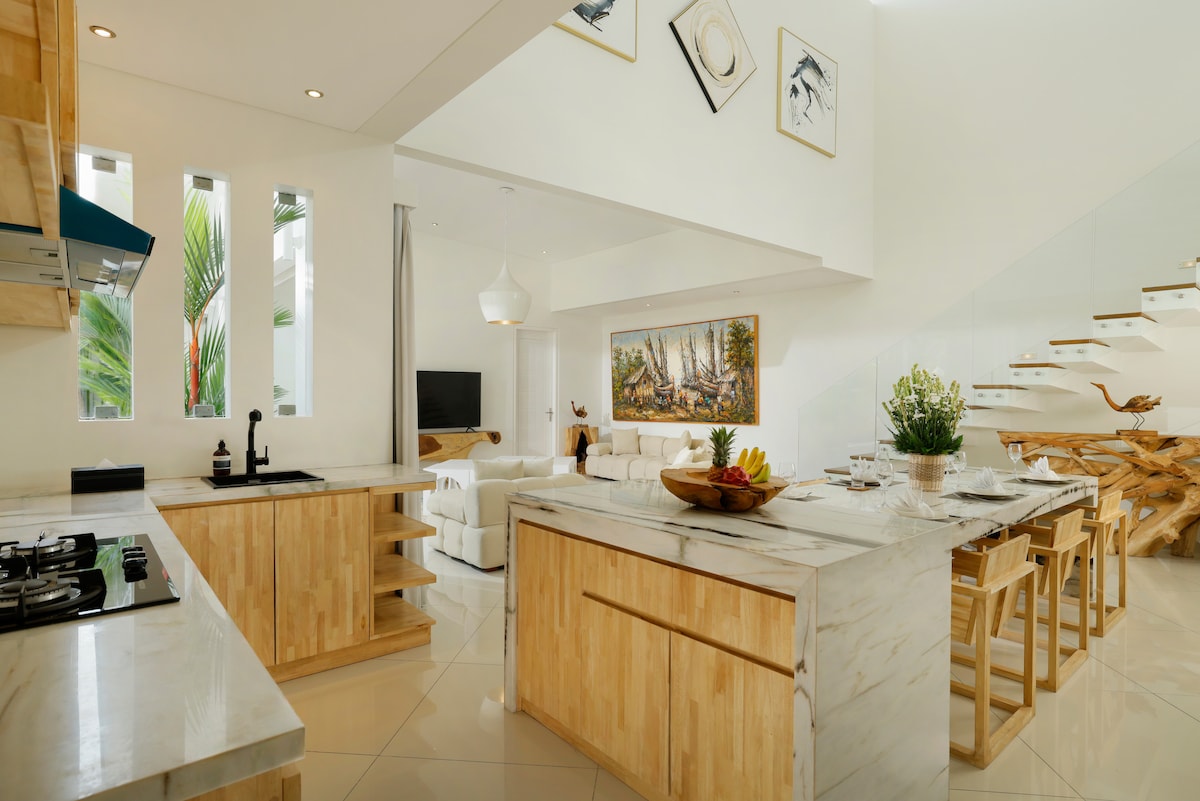 Peaceful 3 BR Villa in Sanur with Full Staff 18