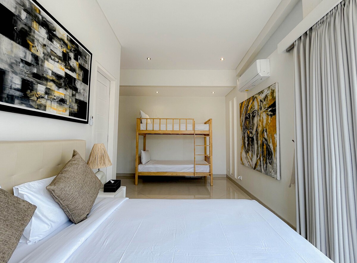 Peaceful 3 BR Villa in Sanur with Full Staff 25