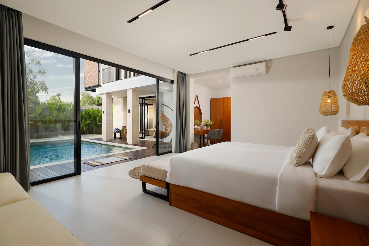 Quiet 4 Bedroom Villa Close to Beach and Nightlive 12