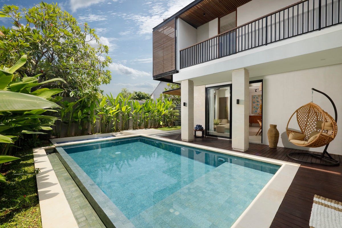 Quiet 4 Bedroom Villa Close to Beach and Nightlive 2