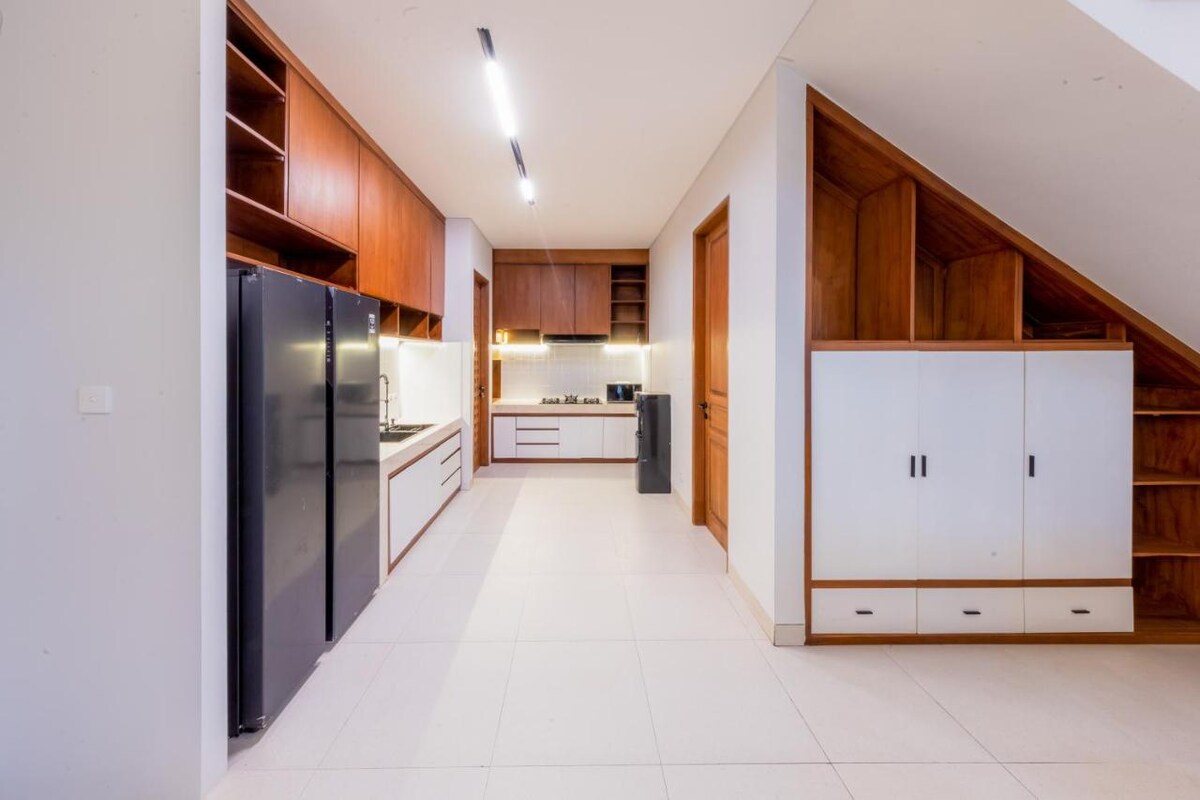 Quiet 4 Bedroom Villa Close to Beach and Nightlive 22