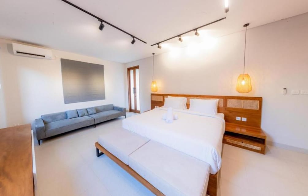 Quiet 4 Bedroom Villa Close to Beach and Nightlive 26