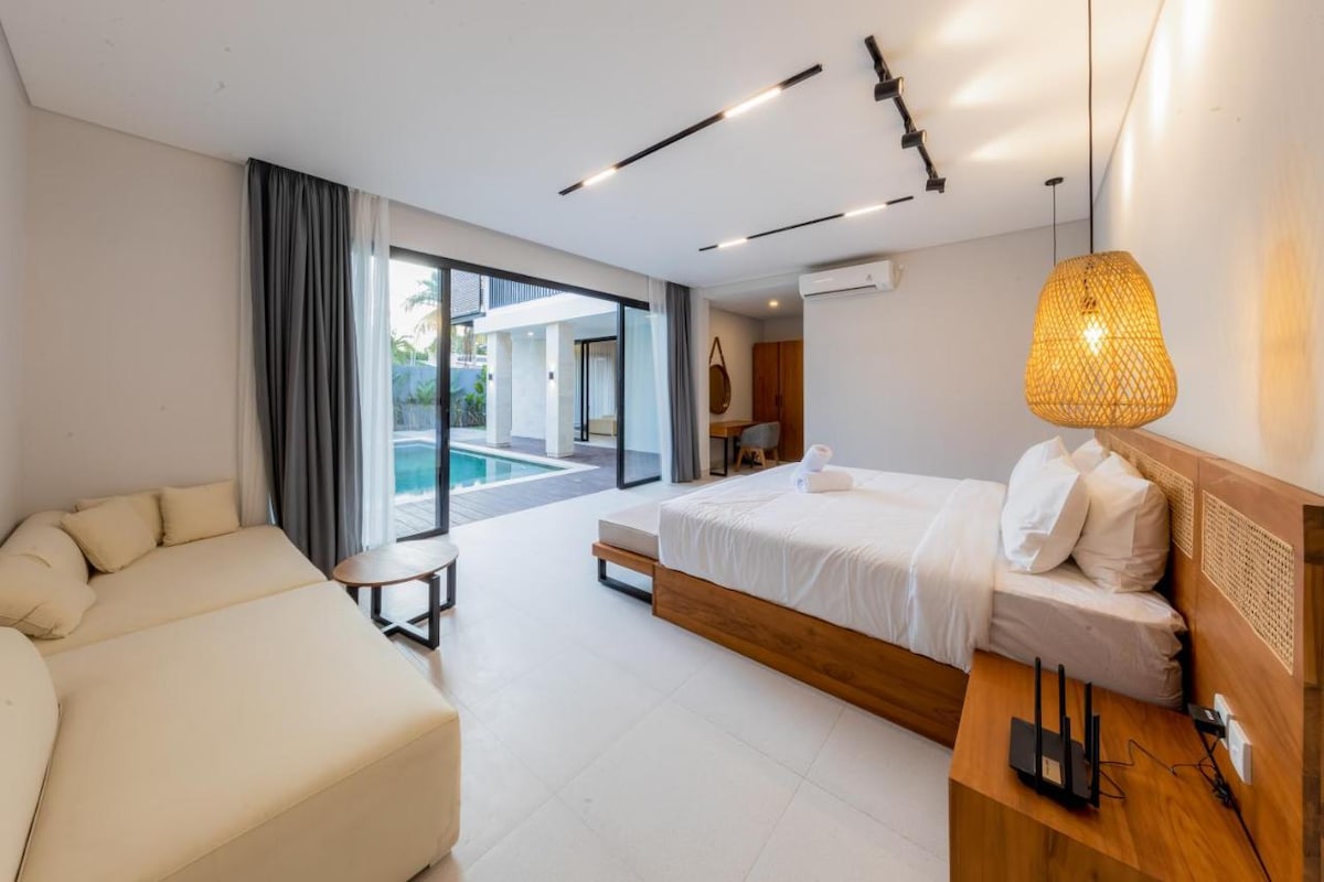Quiet 4 Bedroom Villa Close to Beach and Nightlive 28