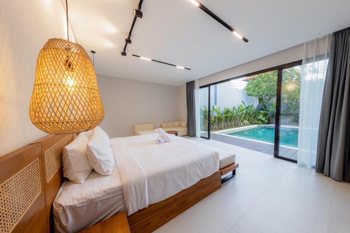 Quiet 4 Bedroom Villa Close to Beach and Nightlive 30