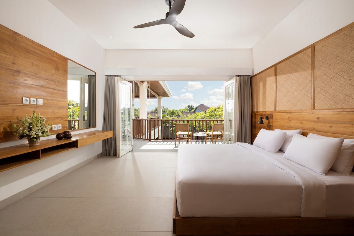 Quiet and Modern 5BR Villa with Daily Cleaning 24