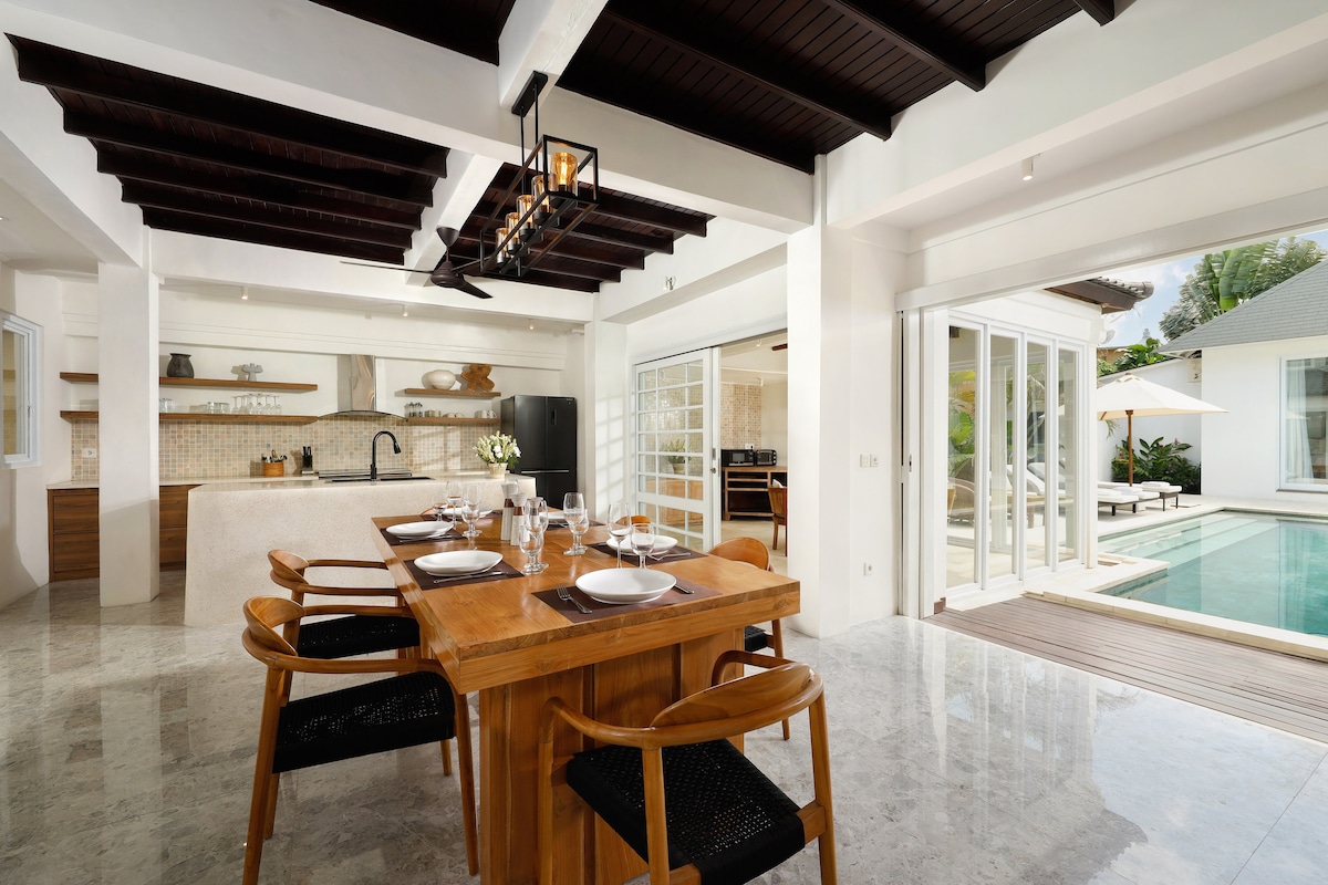 Quiet 5BR Villa Close to the Beach with Full Staff 17
