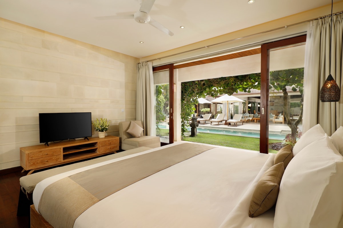 Spacious and Quiet 5BR Villa Close to the Beach 13