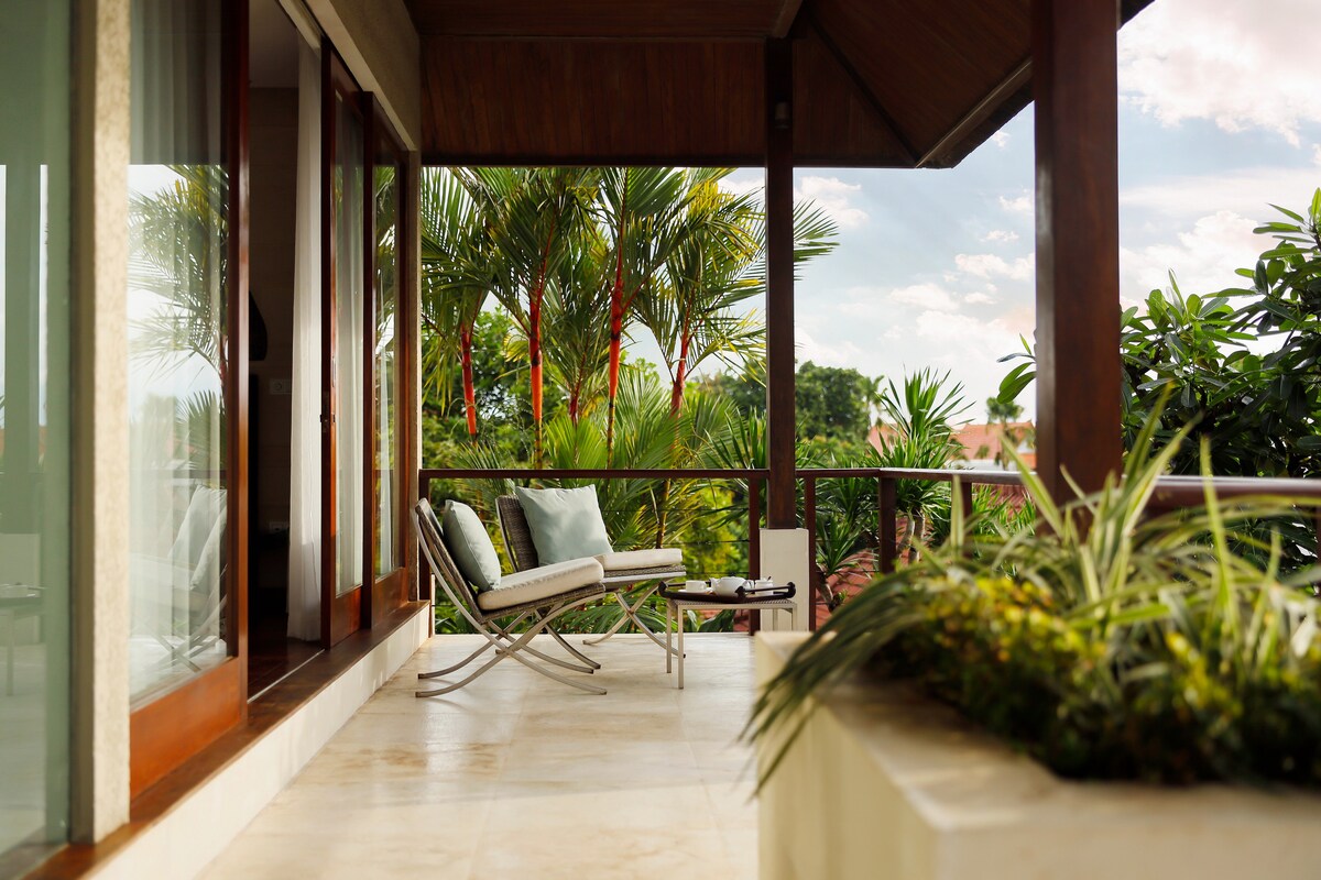 Spacious and Quiet 5BR Villa Close to the Beach 15