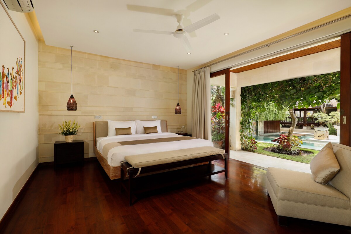 Spacious and Quiet 5BR Villa Close to the Beach 9