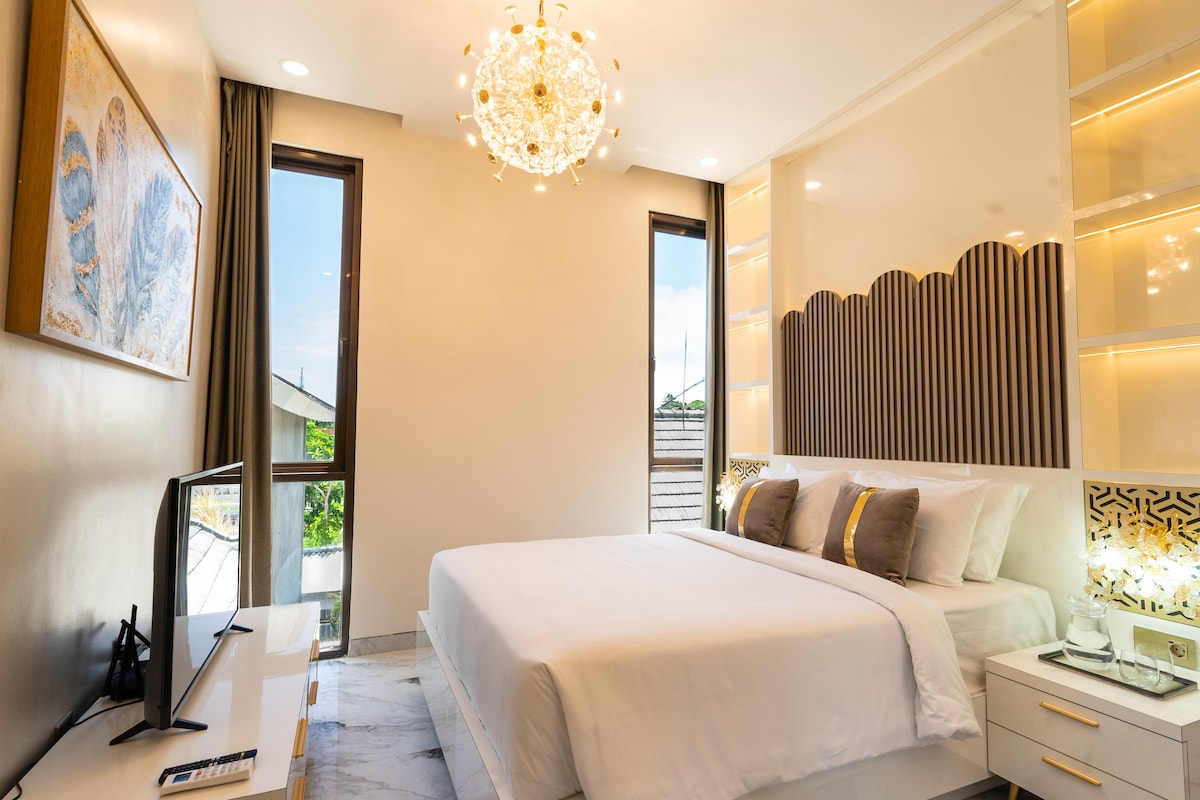 Modern Mediterranean 4BR Luxe Villa in Uluwatu 23