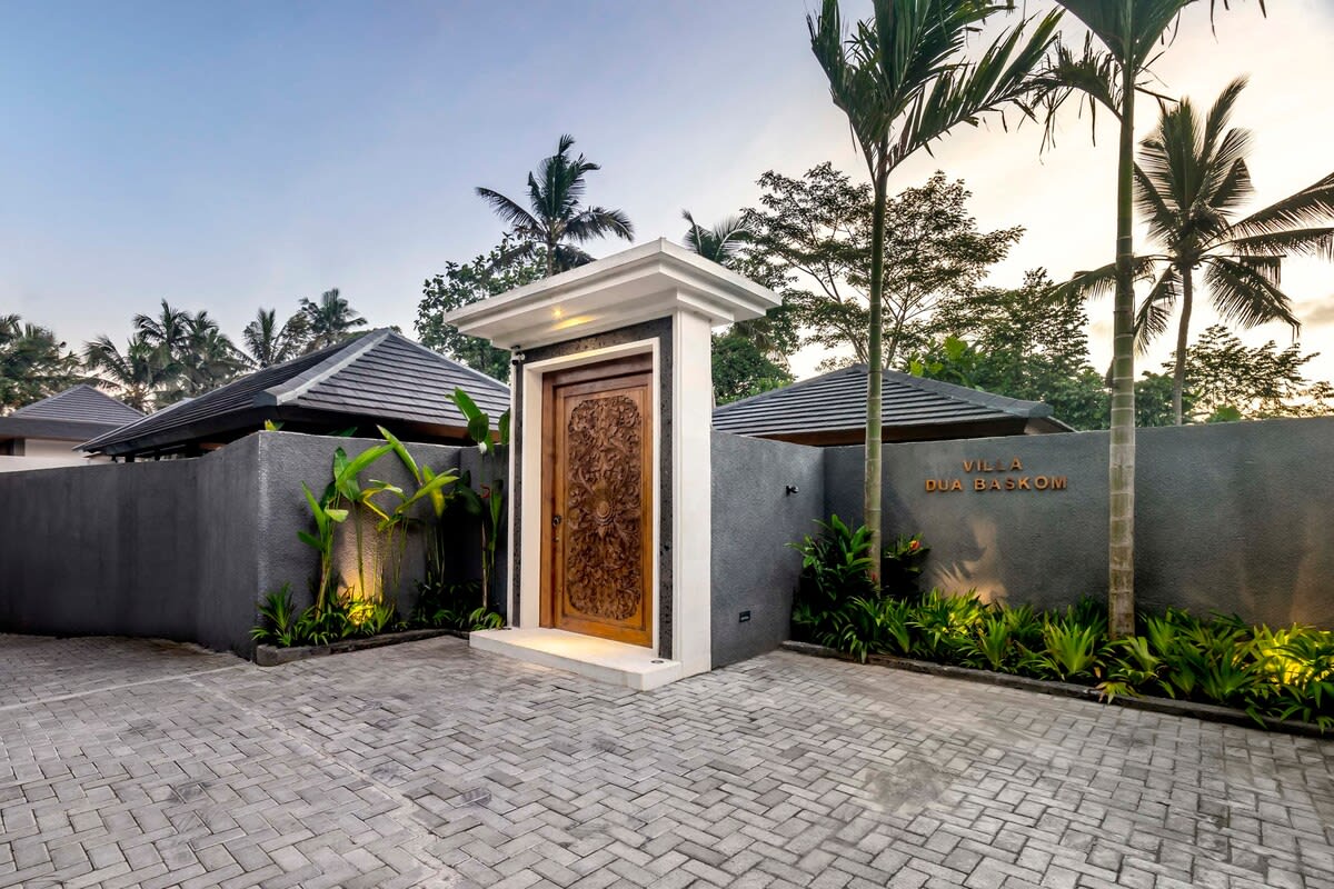 Villa Dua Baskom : 3BR Dream w/ Pool & Jungle View 29