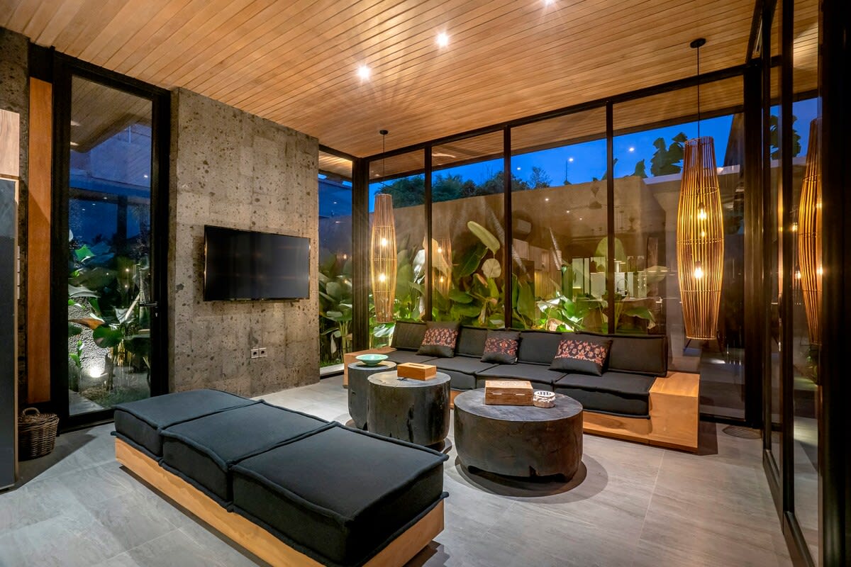 Luna Lotus: 5BR Family Villa w/Pool & Paddy View 1