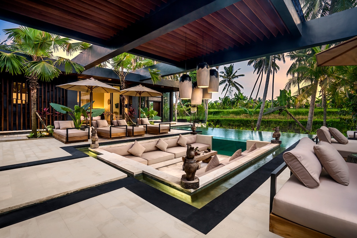 Jungle Paradise 5BR Villa w/ GYM, Ubud Center 23