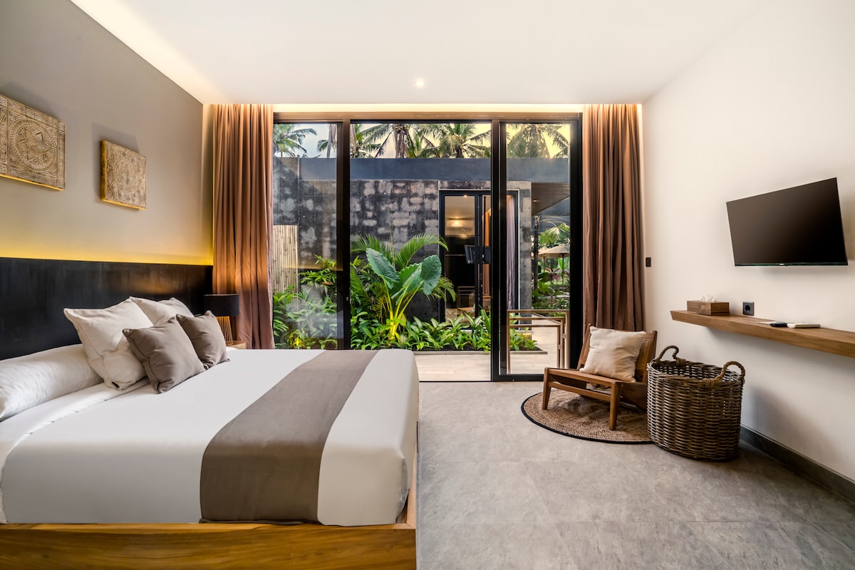 Jungle Paradise 5BR Villa w/ GYM, Ubud Center 5