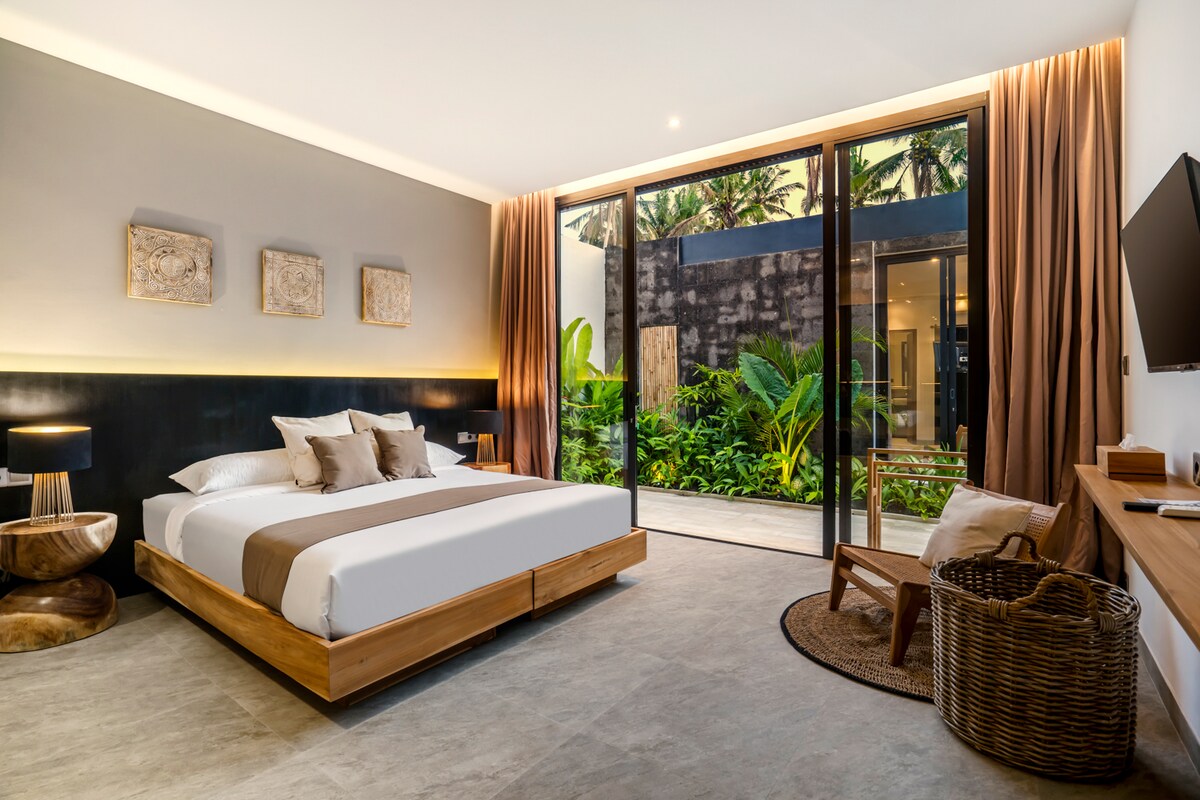 Jungle Paradise 5BR Villa w/ GYM, Ubud Center 6