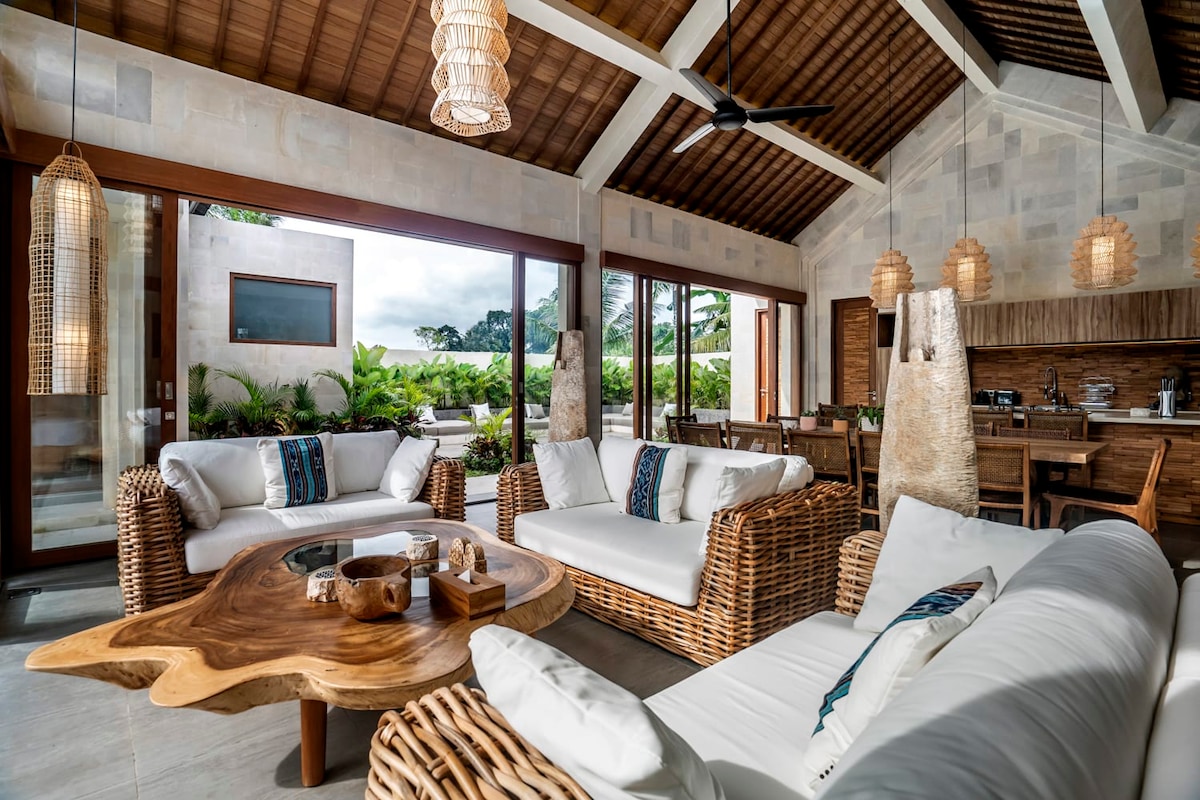 Zen Paradise : 6BR Family Villa w/Yoga Shala, Ubud 1