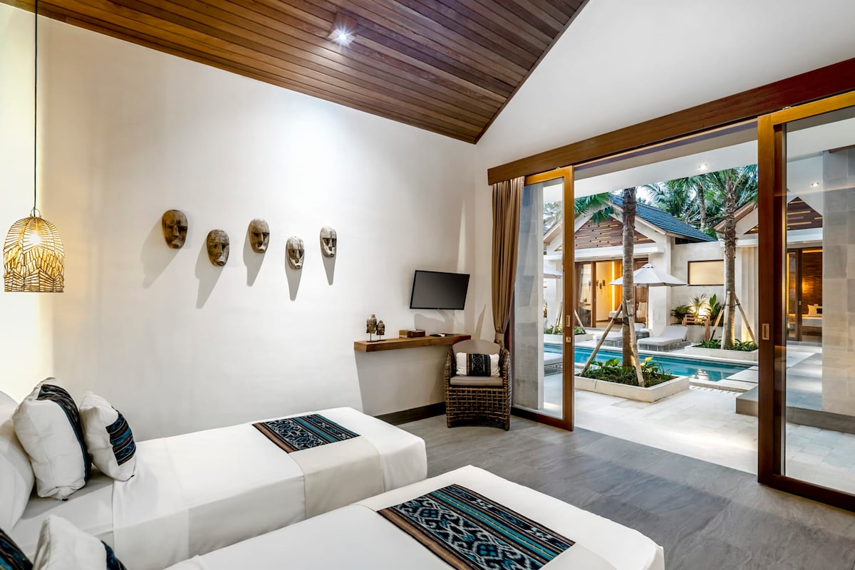 Zen Paradise : 6BR Family Villa w/Yoga Shala, Ubud 9