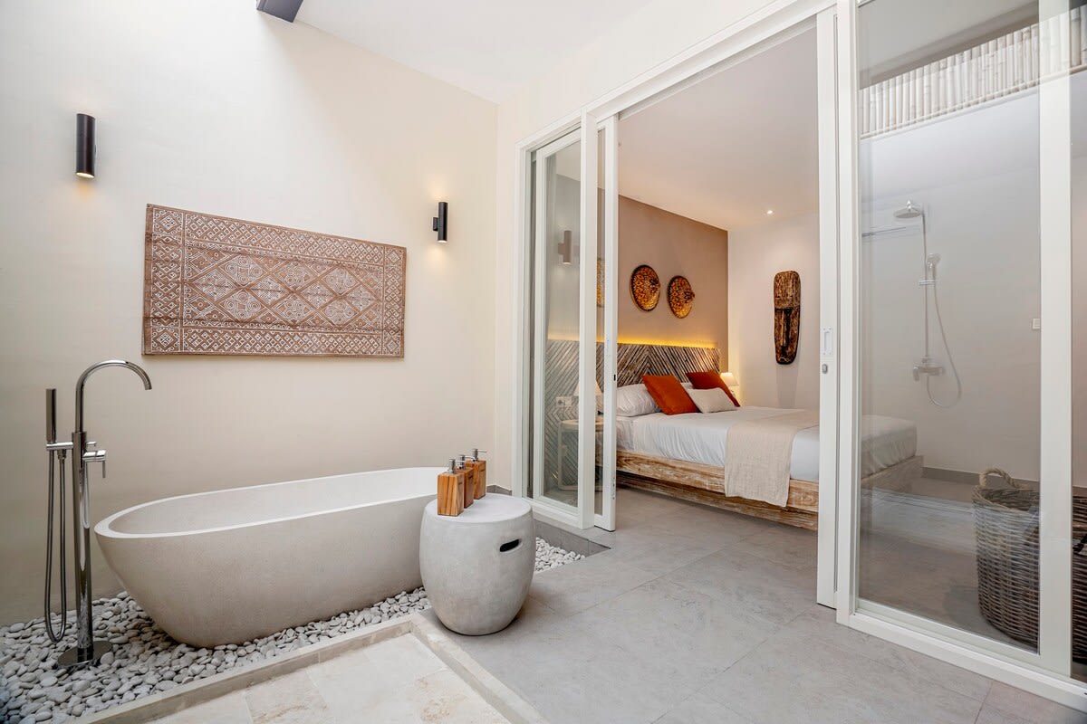 White Lotus 5BR Family Escape with Infinity Pool 4