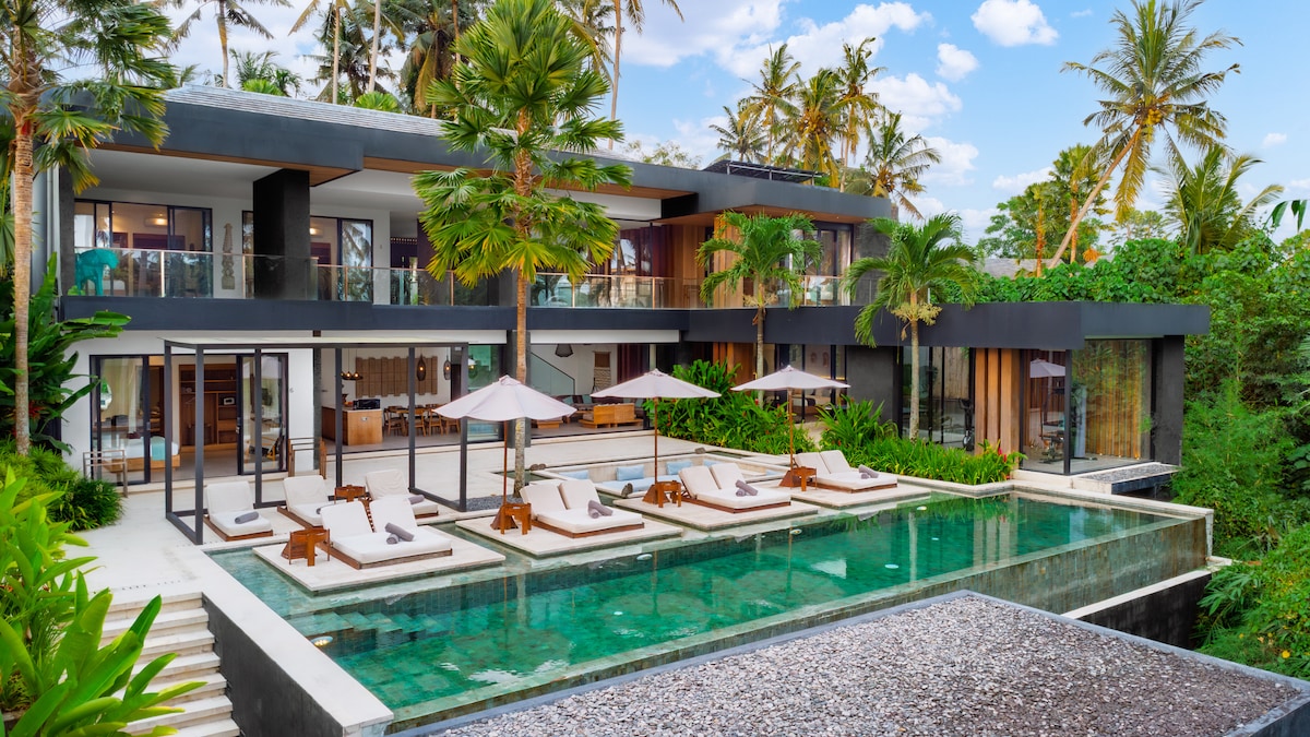 Ahava: 6BR Family Villa w/Infinity Pool, Gym & Spa 1