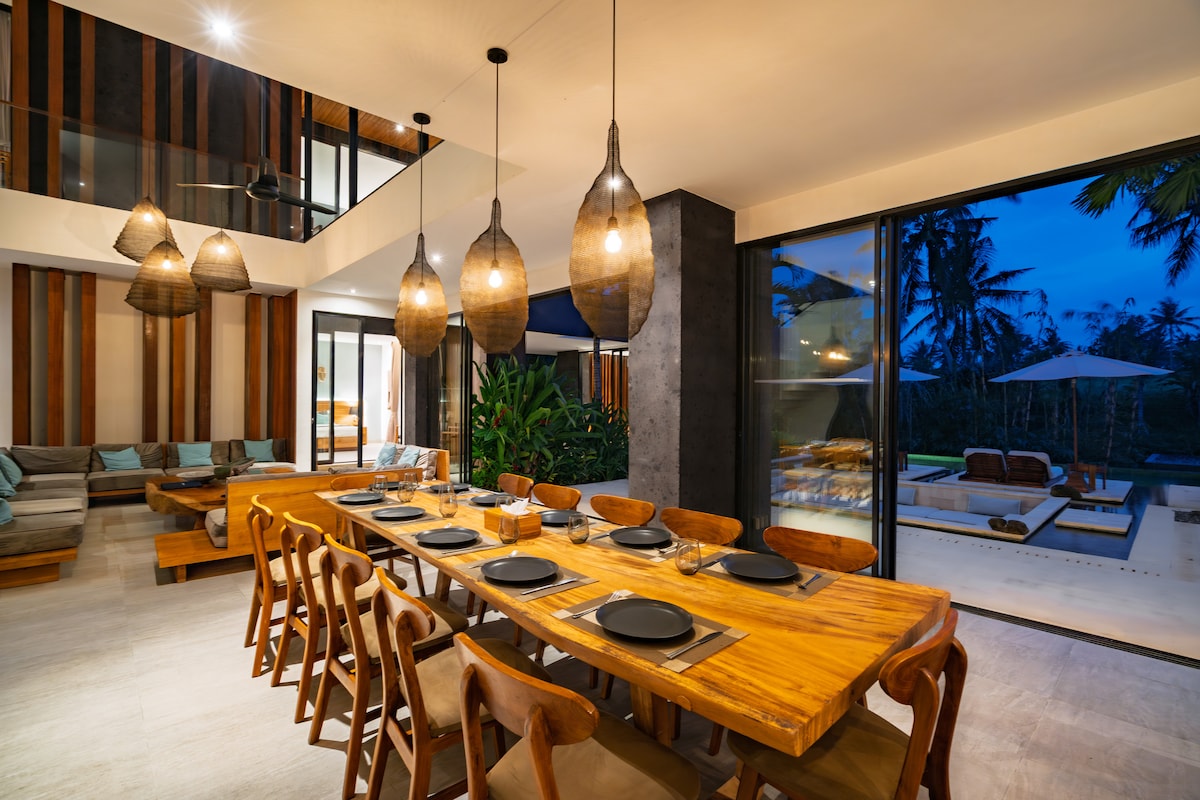 Ahava: 6BR Family Villa w/Infinity Pool, Gym & Spa 15