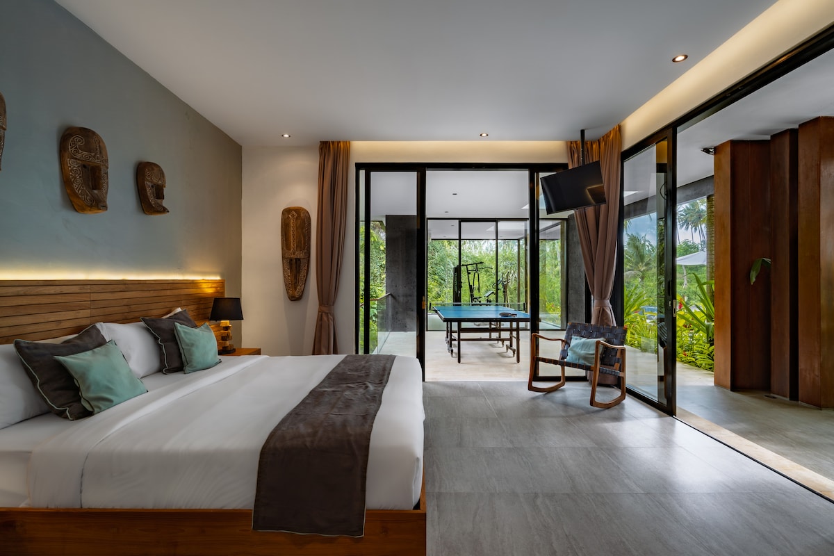Ahava: 6BR Family Villa w/Infinity Pool, Gym & Spa 16