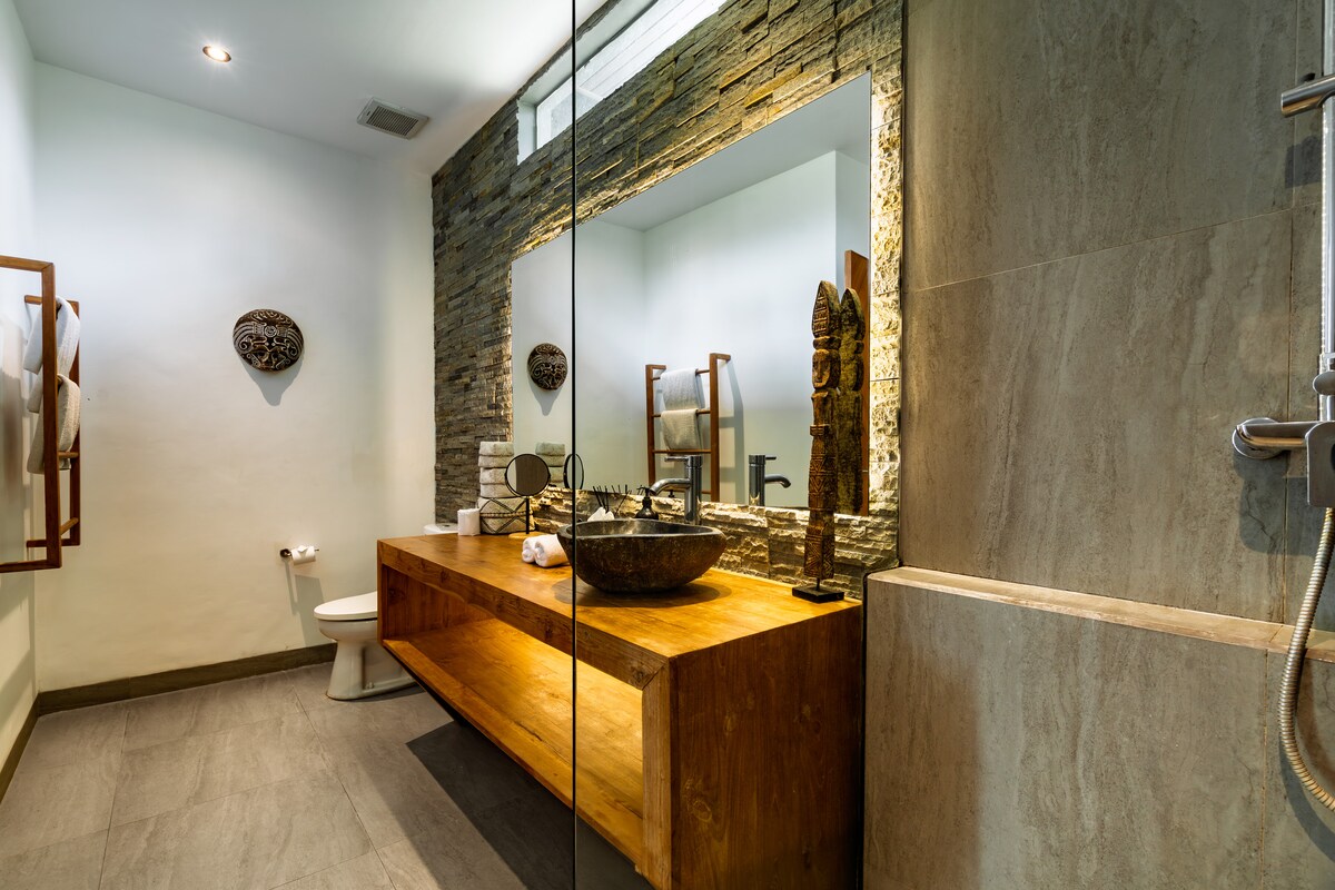 Ahava: 6BR Family Villa w/Infinity Pool, Gym & Spa 27