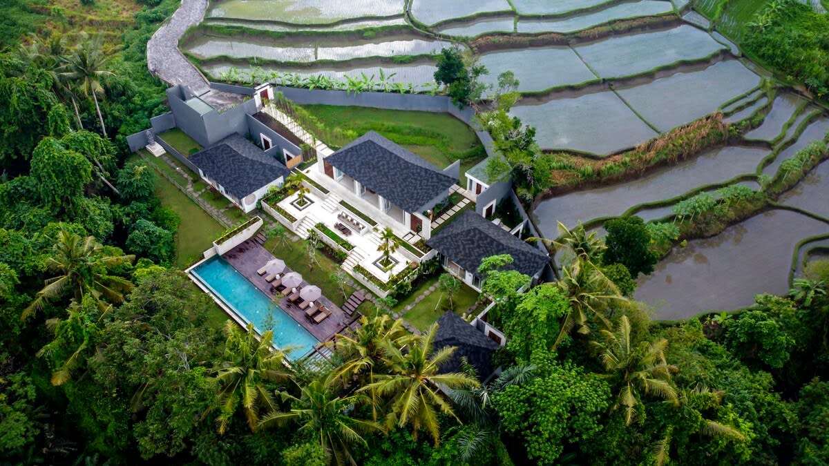Belantara 5BR Infinity Pool Villa & Valley View 10