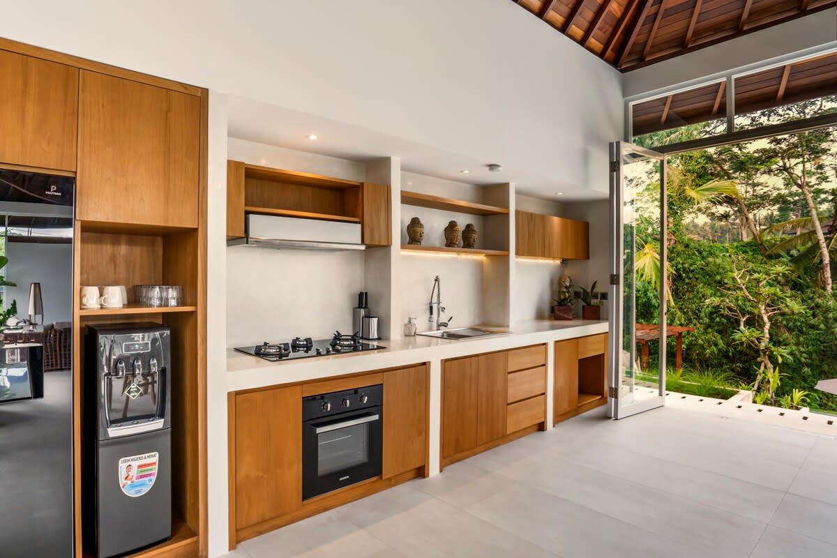 Belantara 5BR Infinity Pool Villa & Valley View 16