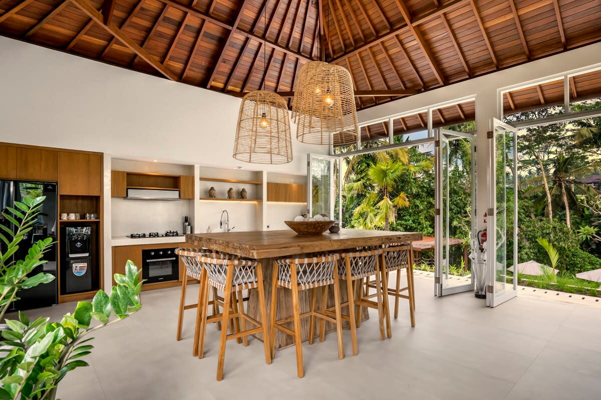 Belantara 5BR Infinity Pool Villa & Valley View 18