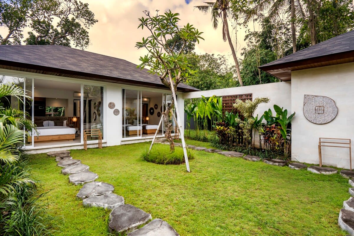 Belantara 5BR Infinity Pool Villa & Valley View 28