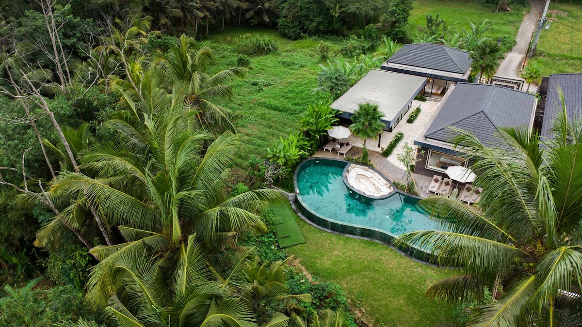 Tavisha : 5BR Family Villa w/Infinity Pool in Ubud 12