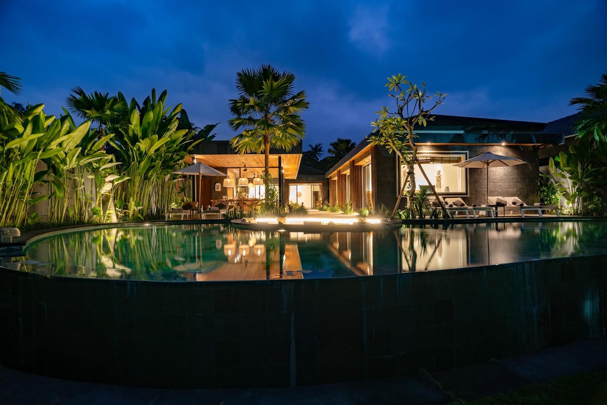 Tavisha : 5BR Family Villa w/Infinity Pool in Ubud 15