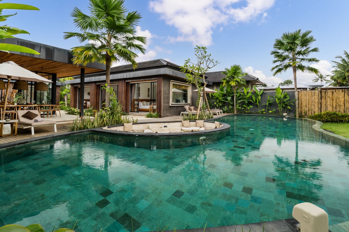 Tavisha : 5BR Family Villa w/Infinity Pool in Ubud 18