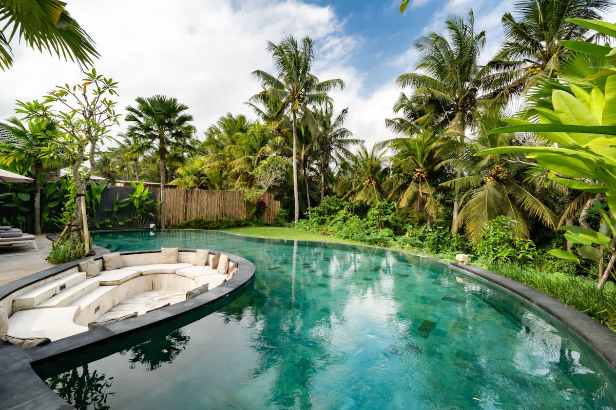 Tavisha : 5BR Family Villa w/Infinity Pool in Ubud 21