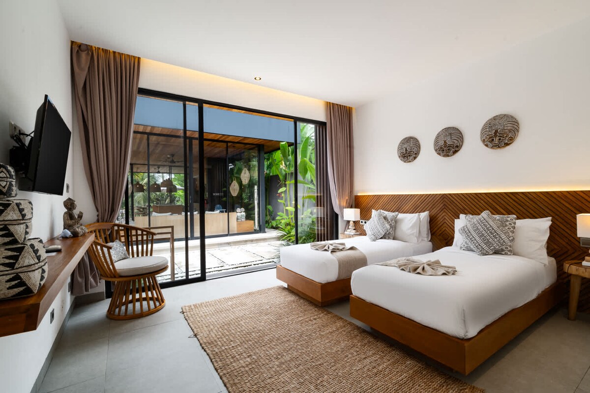 Tavisha : 5BR Family Villa w/Infinity Pool in Ubud 5