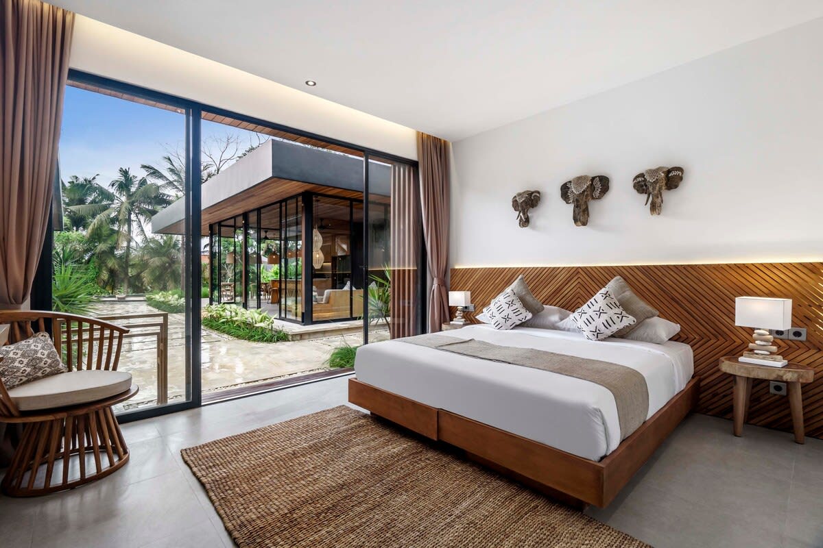 Tavisha : 5BR Family Villa w/Infinity Pool in Ubud 6