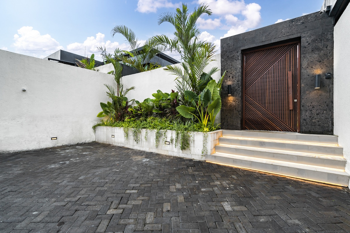 Aloha 6BR Family Villa w/PrivatePool & Gym in Ubud 18