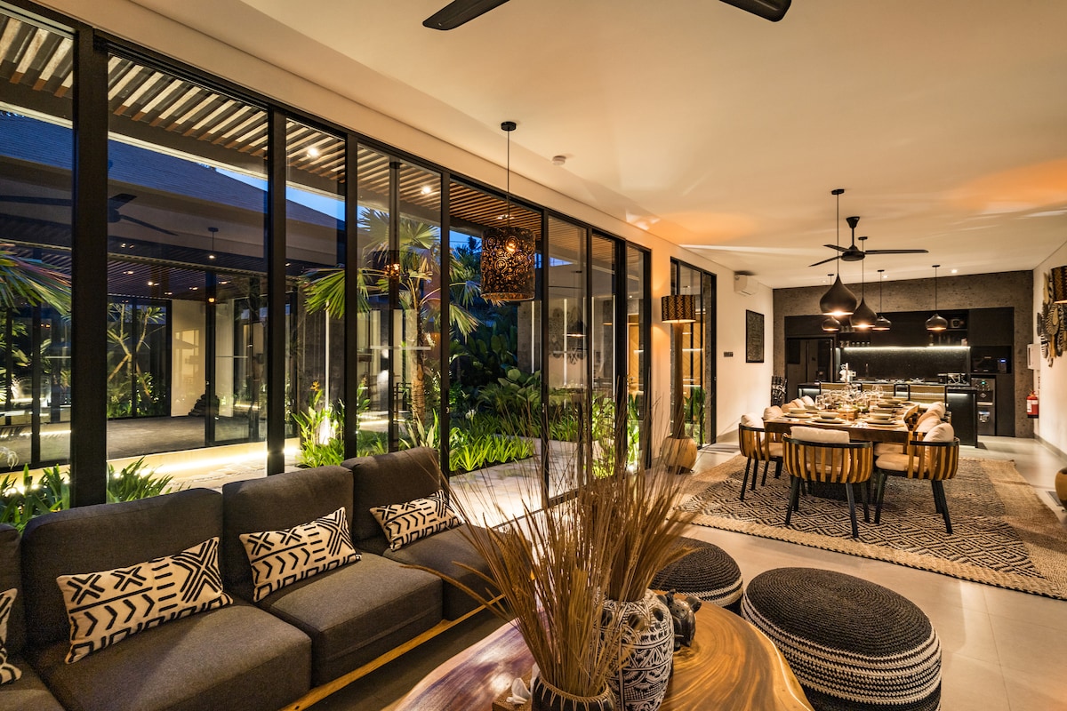 Aloha 6BR Family Villa w/PrivatePool & Gym in Ubud 2