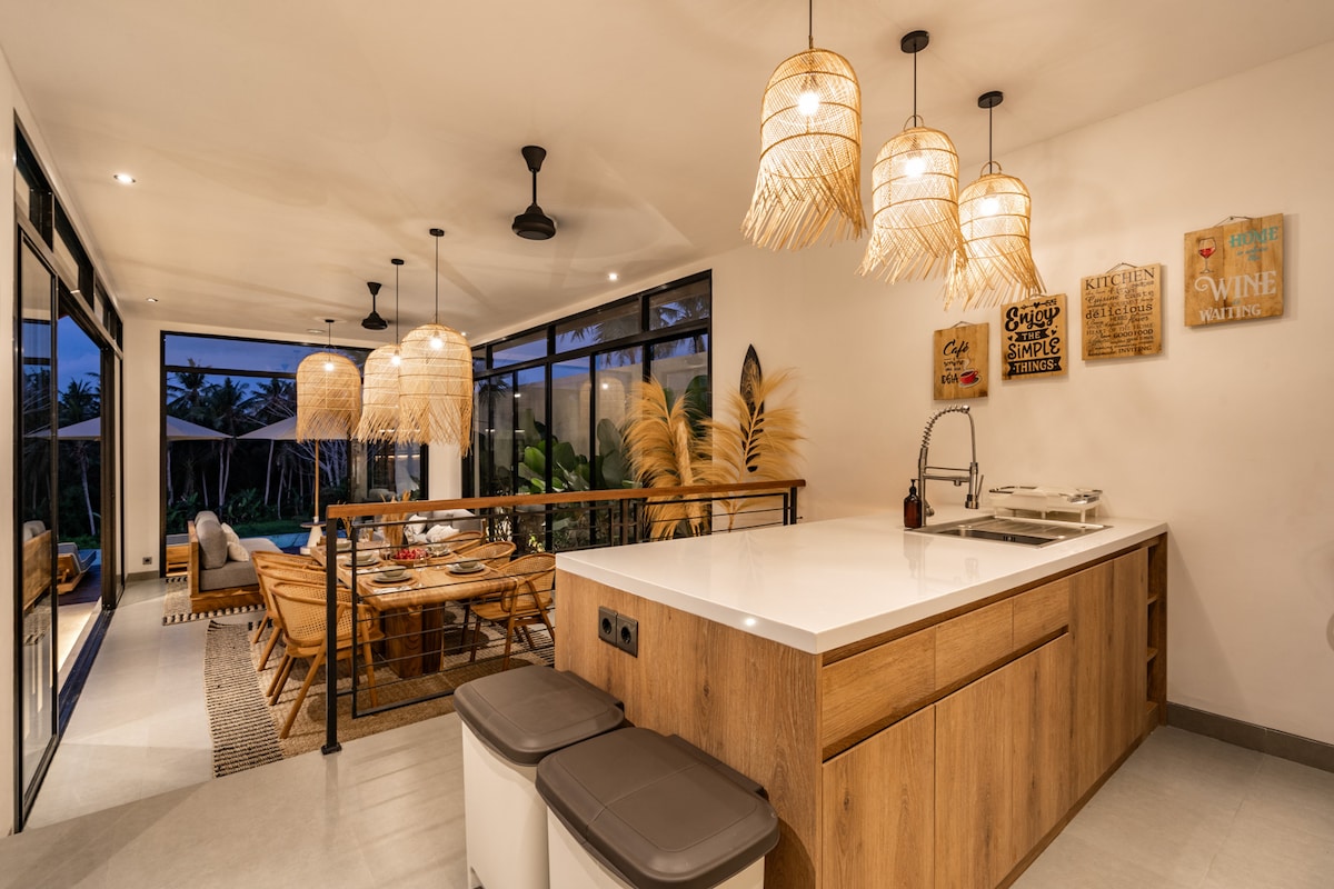 Anastheo : Modern 3BR Villa with Stunning Views 3