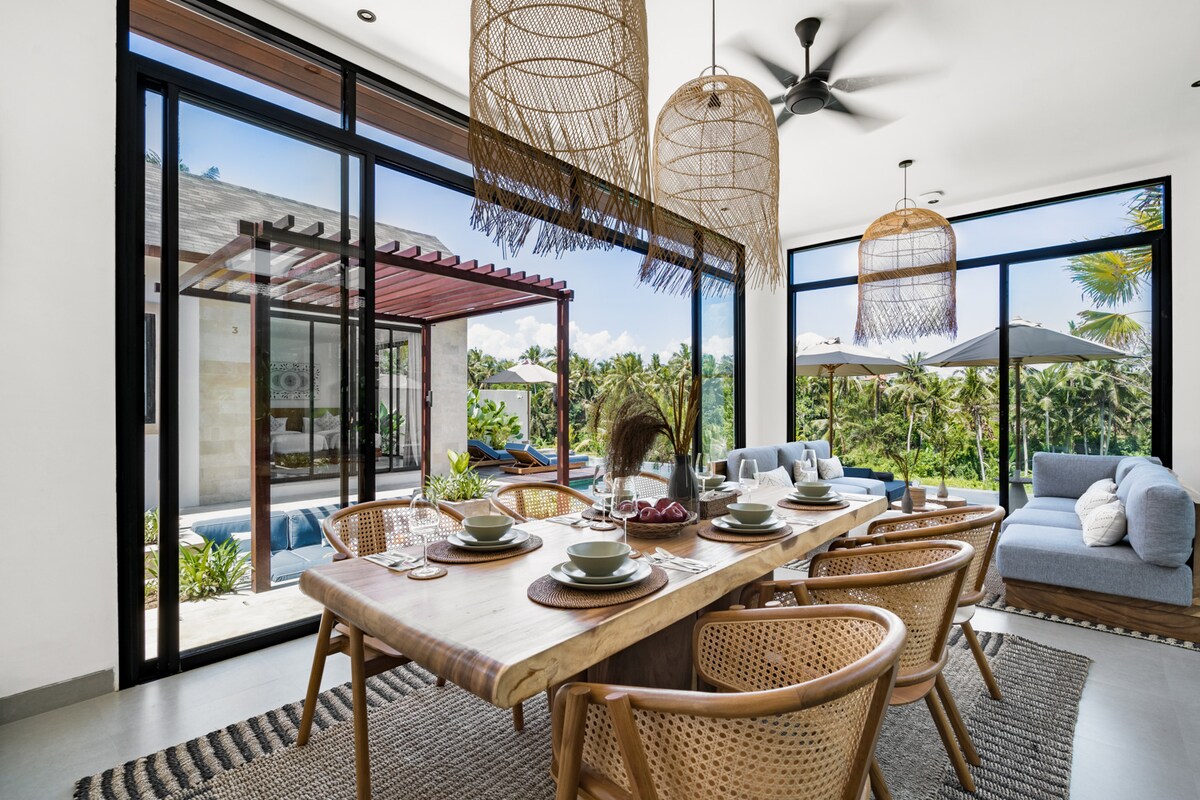 Anastheo : Modern 3BR Villa with Stunning Views 5