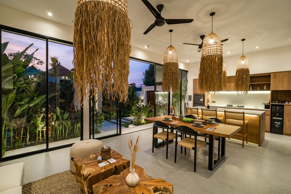 Leya Paradise : 2BR Villa w/Infinity Pool in Ubud 5