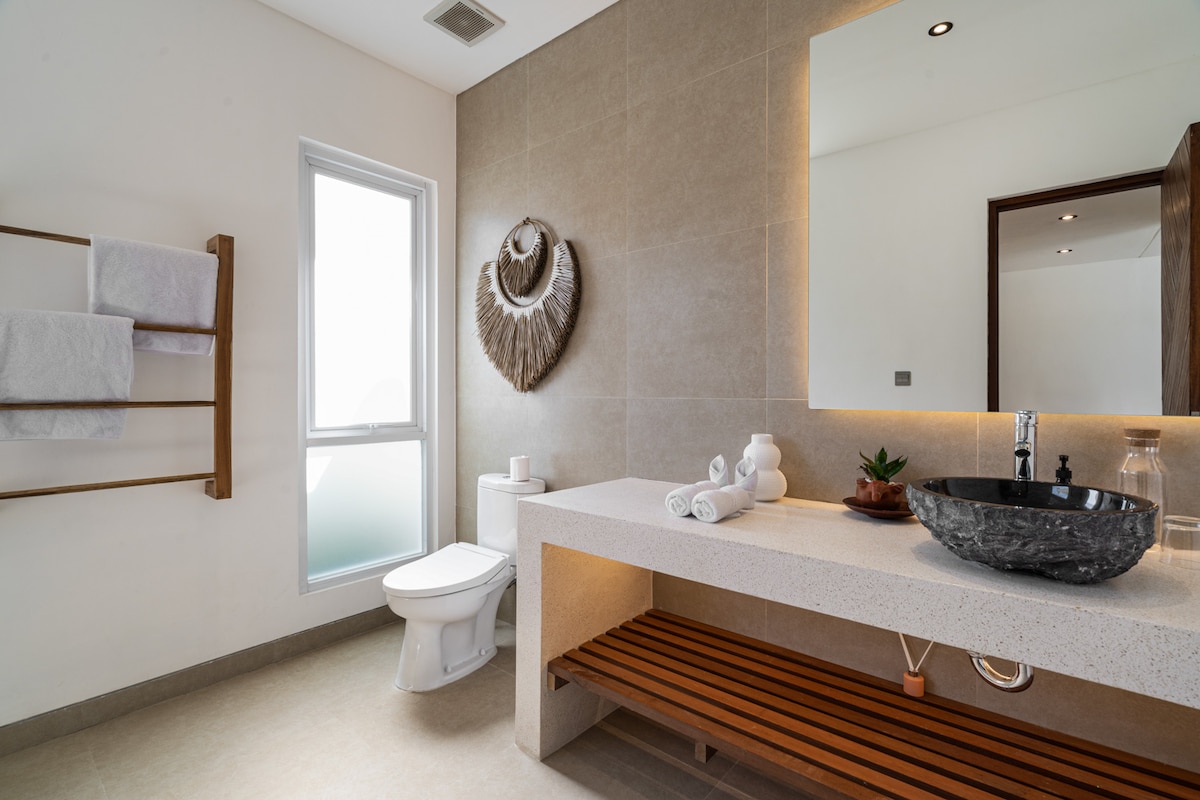 4BR Ubud Pool, Home Cinema, Yoga Deck, Ricefield View 14