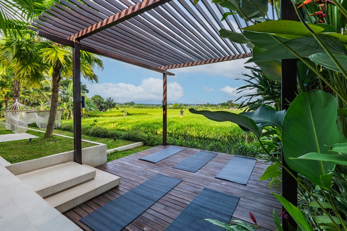 4BR Ubud Pool, Home Cinema, Yoga Deck, Ricefield View 20
